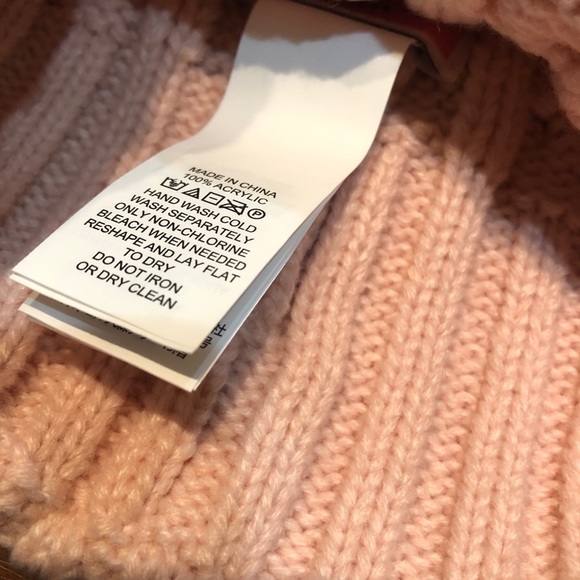 Kate Spade Light Pink Beanie with PomPom. Great condition. Silver spade in front - Picture 5 of 6